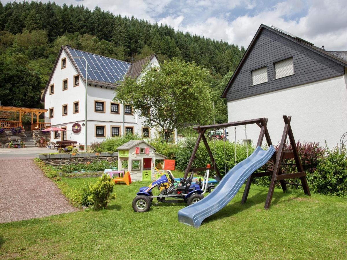 Lavish Apartment In Merschbach Near The Forest Eksteriør billede