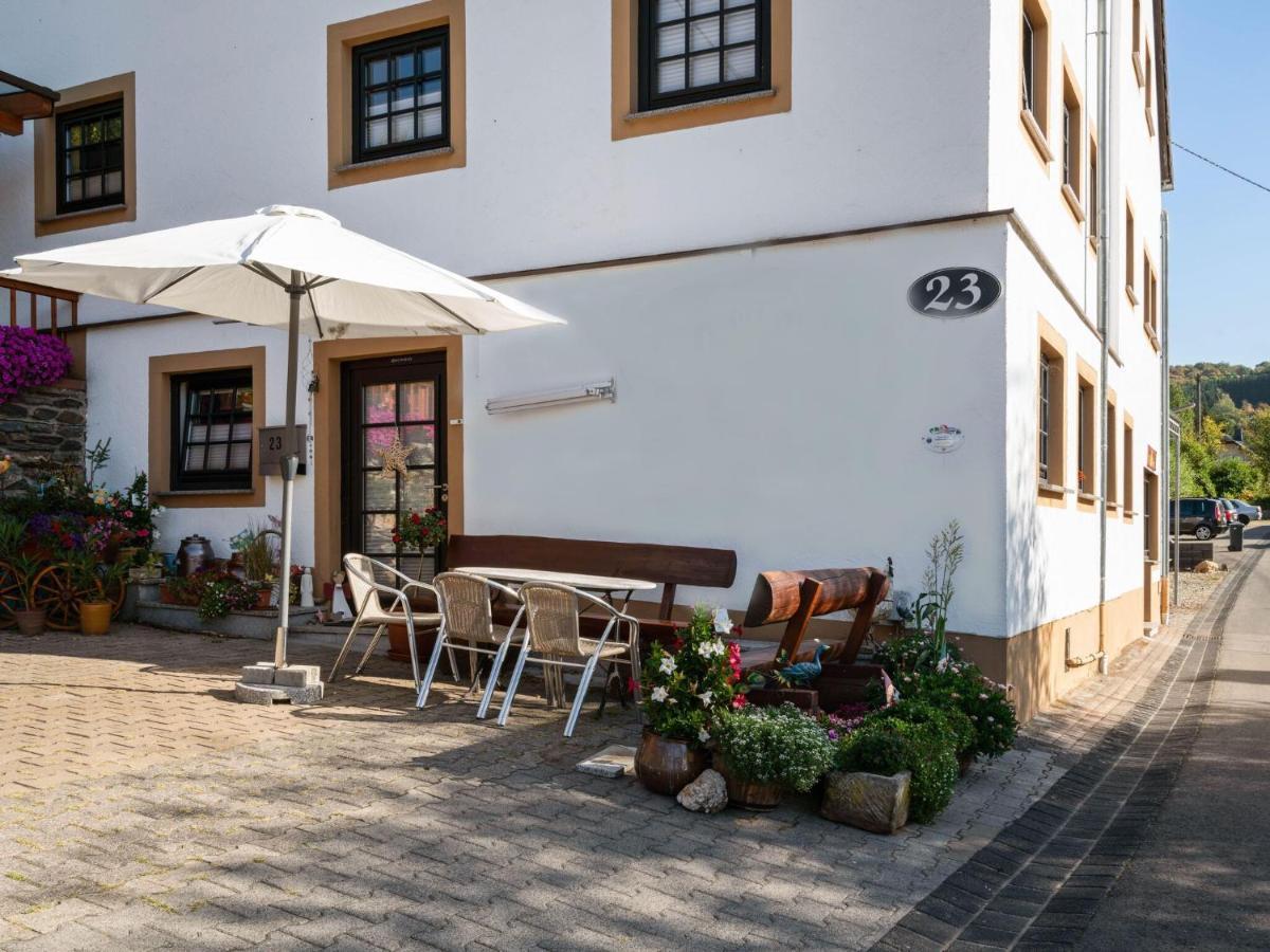 Lavish Apartment In Merschbach Near The Forest Eksteriør billede